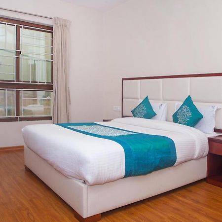 Oyo 16773 Hillcrest Metro Hotel Ооти Екстериор снимка