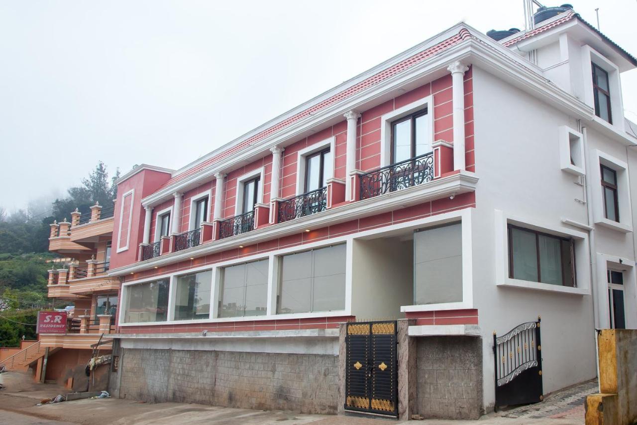 Oyo 16773 Hillcrest Metro Hotel Ооти Екстериор снимка